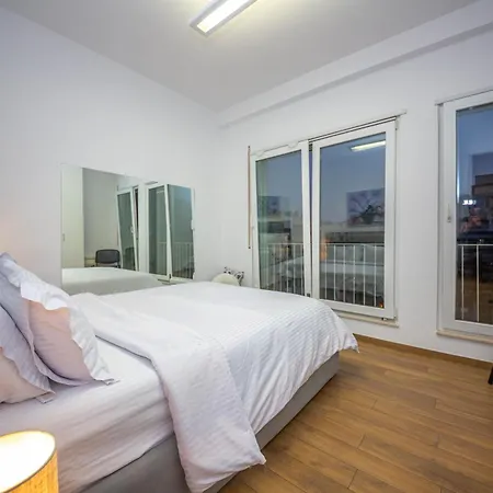 Apartment Sweet By Ts *