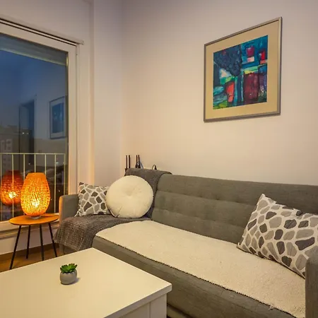 Sweet By Ts Daire Tiran